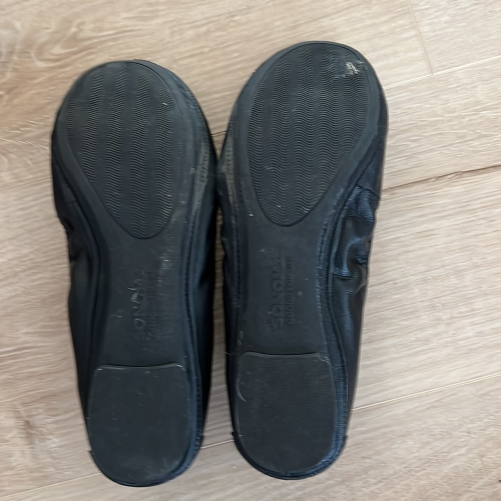 Black Flats - Picture 4 of 4